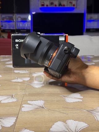 Sony Alpha 7 II + 28-70mm 3956 scatti