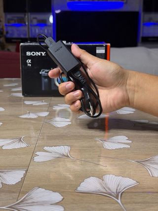 Sony Alpha 7 II + 28-70mm 3956 scatti