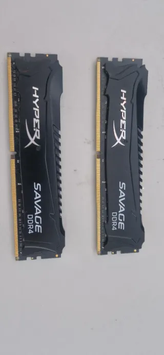2 Memorias RAM HyperX Savage DDR4 2x8, 16 gigas