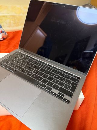 MacBook Air 13 M1 8GB RAM 256GB SSD