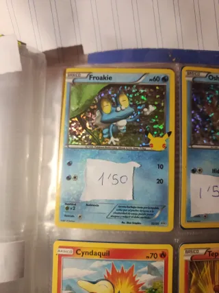 Carta Pokémon Froakie 25 Aniversario