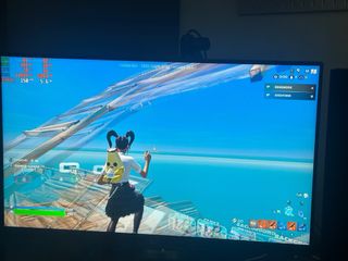 Nuevo! PC GAMING RY7 8700G + 16GB DDR5 + NMVE 500