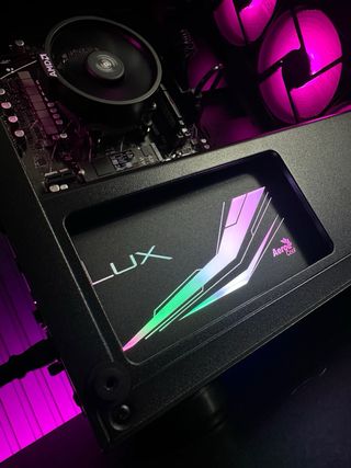 Nuevo! PC GAMING RY7 8700G + 16GB DDR5 + NMVE 500