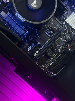 Nuevo! PC GAMING RY7 8700G + 16GB DDR5 + NMVE 500