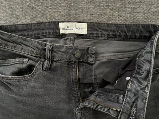 2 Vaqueros Springfield Slim W28 - Azul + negro