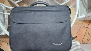 Maletín tipo mochila negro