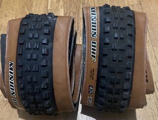 Cubiertas Maxxis Minion DHF 29x2.60