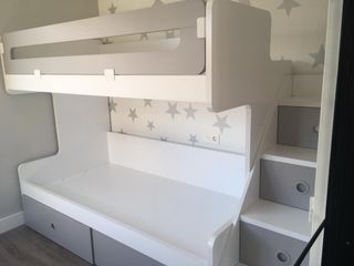 Cama litera compacta con cajones