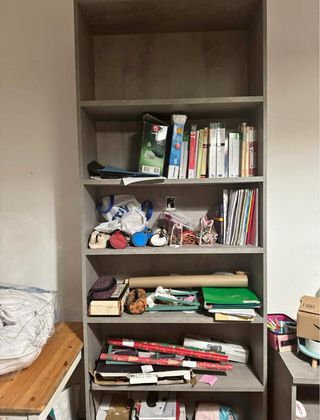 Libreria moderna grigio e blu