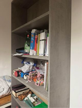 Libreria moderna grigio e blu