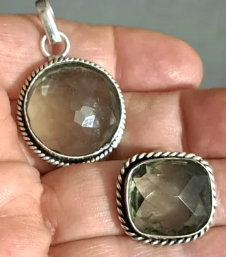 Anello e pendente  infiani con cristallo fumé