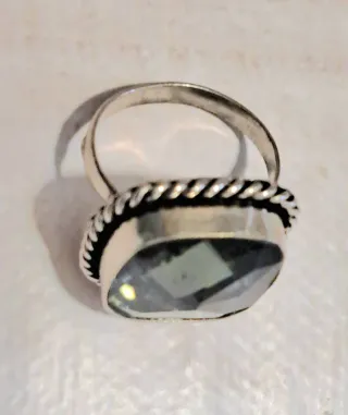 Anello e pendente  infiani con cristallo fumé