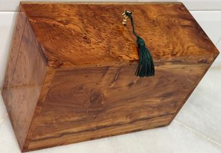 PRECIOSA CAJA MADERA RAÍZ TUYA, NÁCAR, MARQUETERÍA