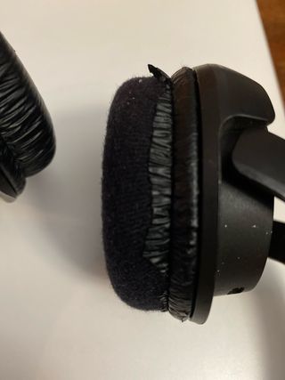 Auscutadores JBL pretos