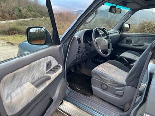 Toyota Land Cruiser 90 2000
