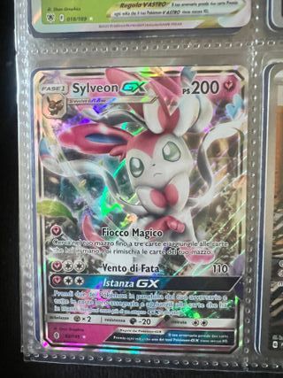 Carta Pokémon Sylveon-GX 92/145