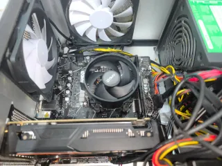 PC Sobremesa Ryzen 5 8400F 16GB DDR5 GTX 1050