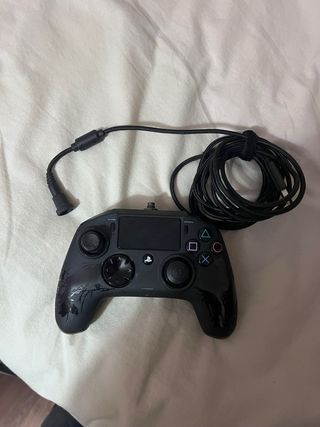 PS4 (PlayStation 4) Negra + 8 Juegos