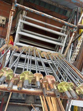 Dywidag 1m con tuercas de encofrado