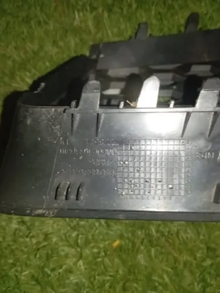 Rejilla Calandra Delantera Derecha