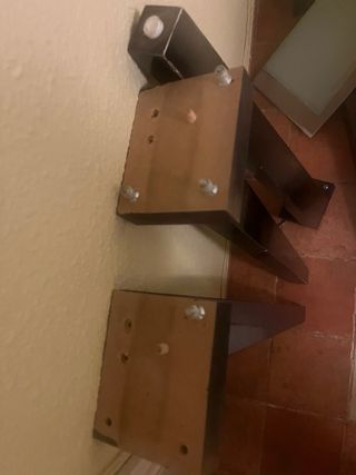 Mesa de comedor negra de madera