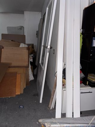 Puerta interior blanca con cristal