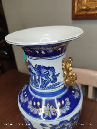 Jarrón Vintage Porcelana Azul y Dorado