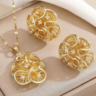 Conjunto Aço Inoxidável Brinco e Colar Dourado