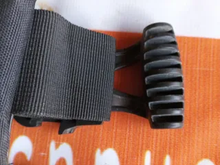 Bolsillos de lastre liberables