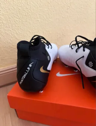 Botas Fútbol Nike Phantom Luna MG Niños