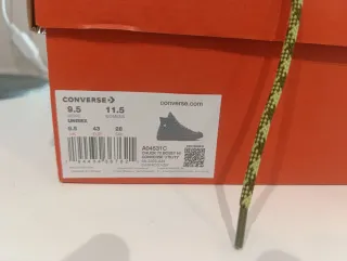 Zapatillas altas verdes y marrones