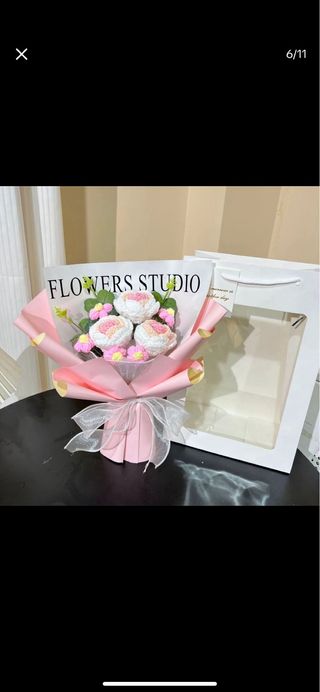 Ramo de flores de ganchillo