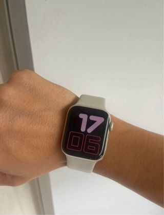 Apple Watch SE Plata/Blanco Casi Nuevo