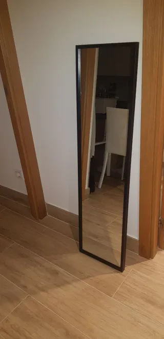 2 Espejo largo madera y cristal 120×0,3×30