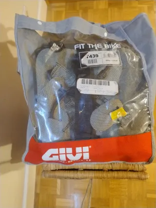 Bolsa de sillín/sobre baúl moto Givi nueva.