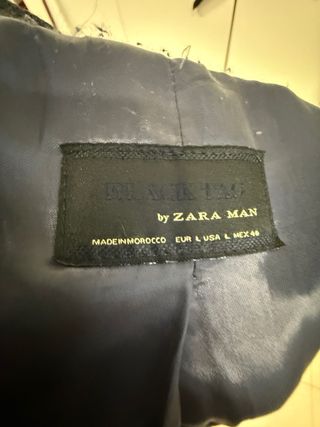 Abrigo Zara Man Black Tag Gris