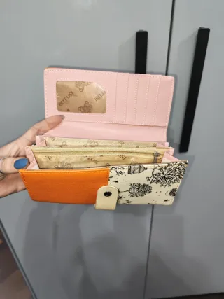 Portafoglio grande arancione