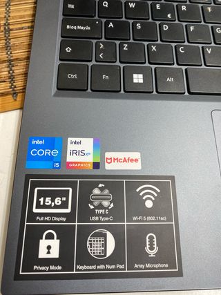 Portátil Medion Gris Casi Nuevo