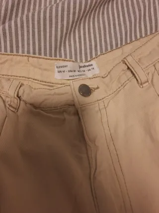 Pantalones Stradivarius Beige