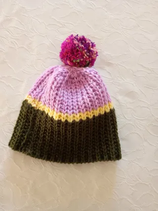 Gorro de lana tejido con pompón