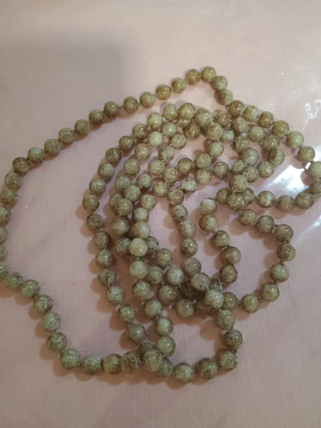 Collar Nomination Perlas Grises..25 la unidad