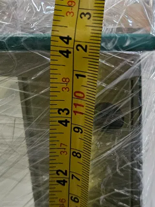 Mueble comercial cristal curvo madera