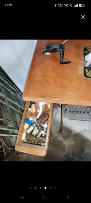 Máquina de coser antigua forja