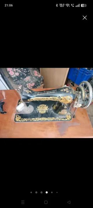 Máquina de coser antigua forja