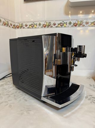 Cafetera JURA E8 (EB) Chrom One Touch
