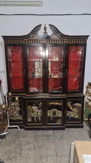 Mueble Chino Vintage Madera y Cristal