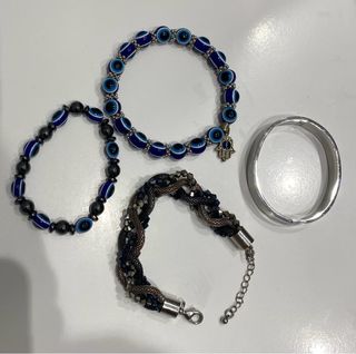 Lote 4 pulseras: 3 con ojo turco