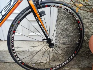 Bicicleta Carretera Orbea, Shimano 105, carbón.