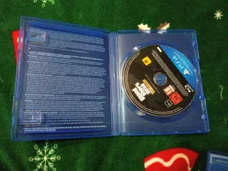 God of War 3 & GTA Trilogy PS4