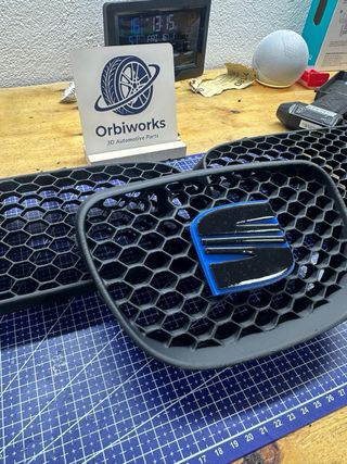 Pack Rejilla Seat Leon MK1 y Tirador Maletero